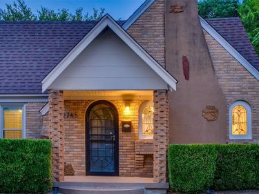 2745 Ivandell Avenue, Dallas, TX 75211