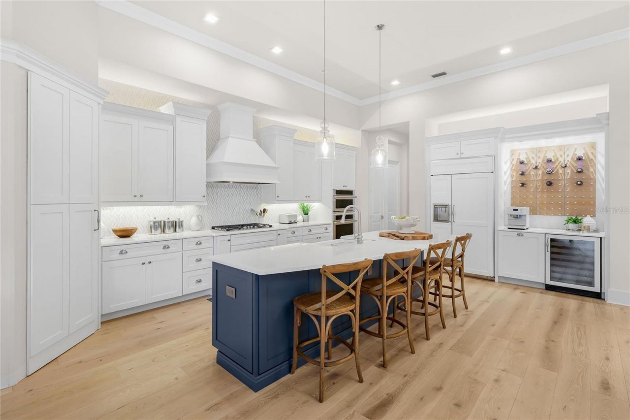 808 Crosswind Avenue, Sarasota, FL 34240 Photo