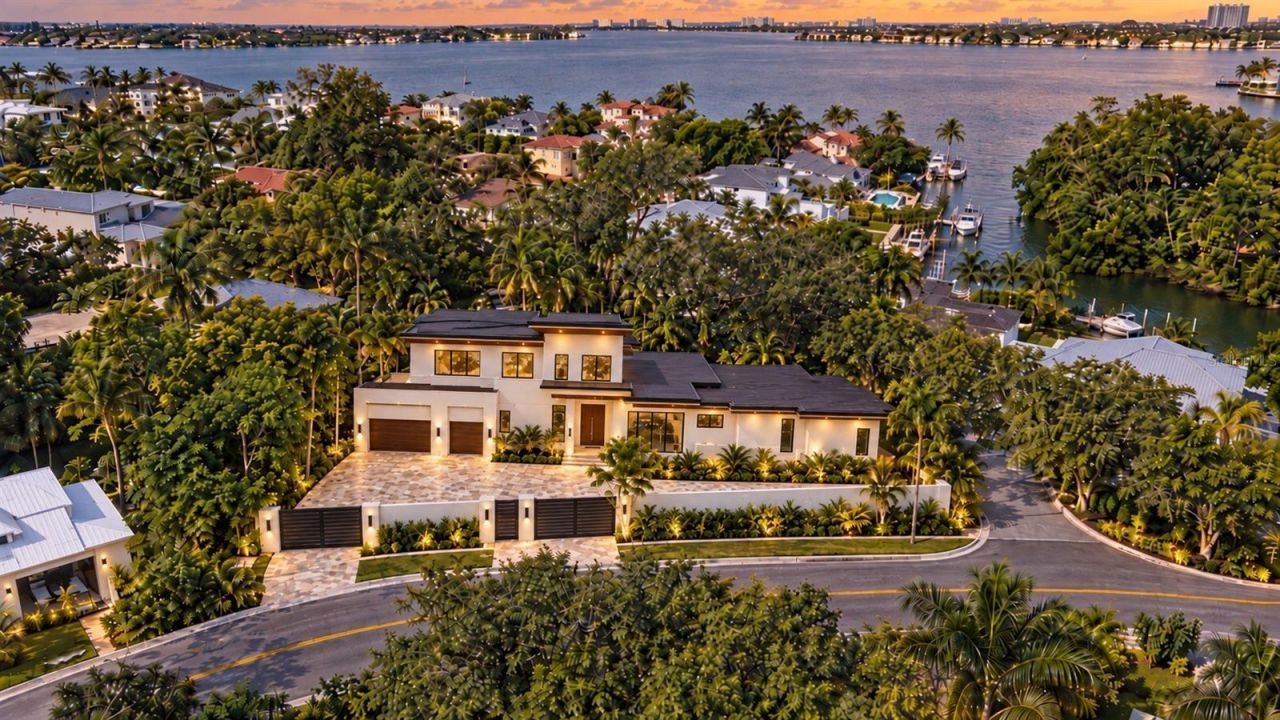 2100 Mcclellan Parkway, Sarasota, FL 34239 Photo