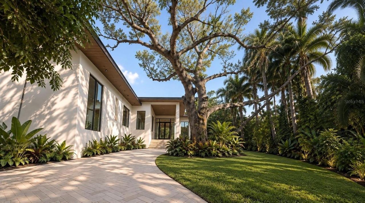 2100 Mcclellan Parkway, Sarasota, FL 34239 Photo
