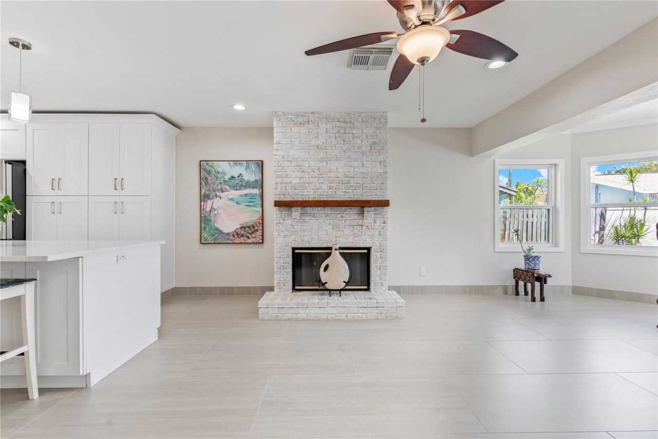 404 Harbor Drive S, Indian Rocks Beach, FL 33785 Photo