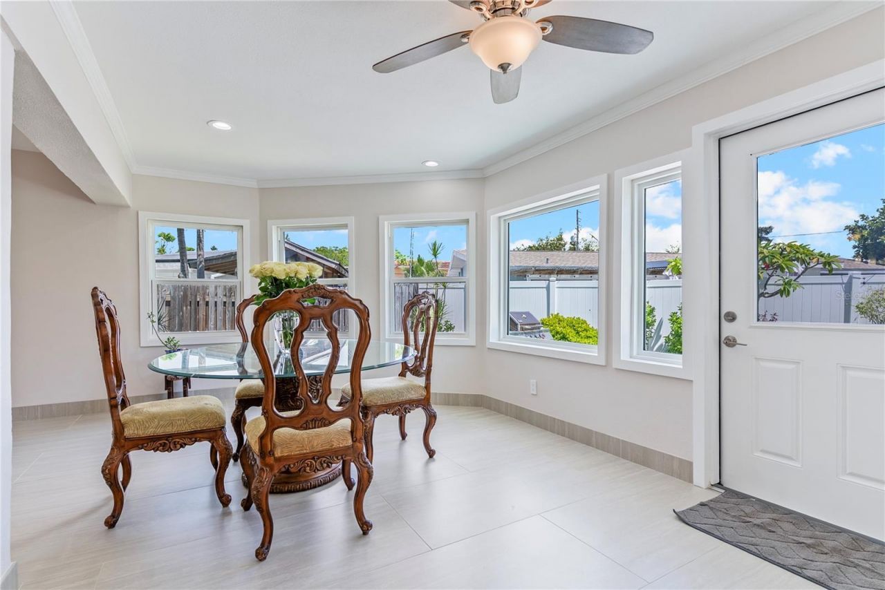 404 Harbor Drive S, Indian Rocks Beach, FL 33785 Photo