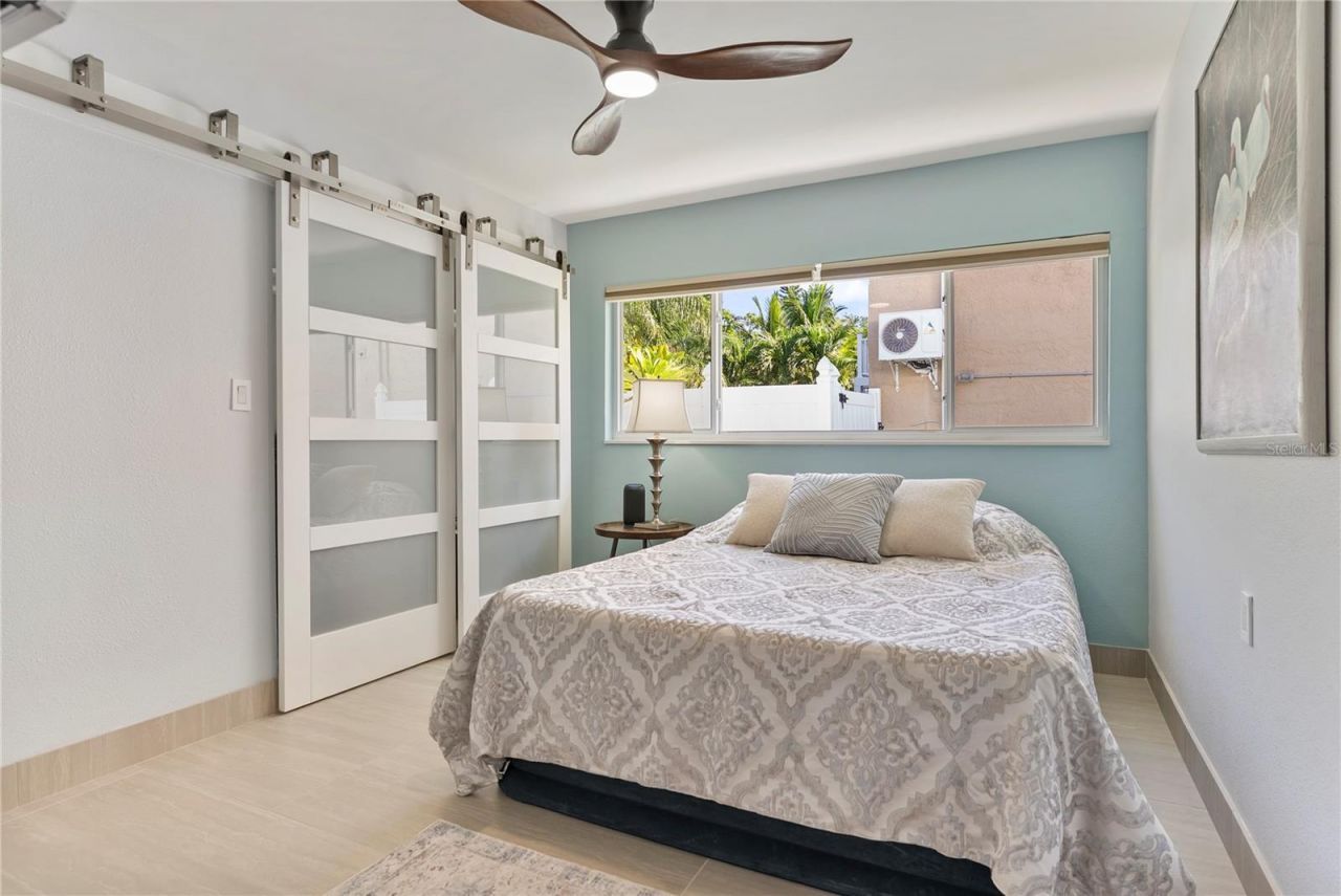 404 Harbor Drive S, Indian Rocks Beach, FL 33785 Photo