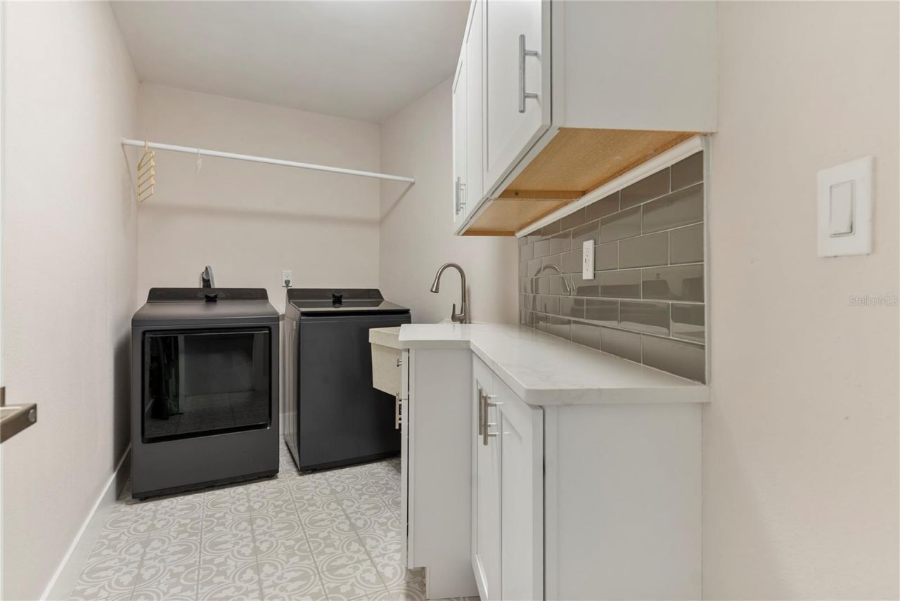 404 Harbor Drive S, Indian Rocks Beach, FL 33785 Photo