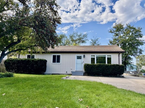 1N710 Newton Avenue , Glen Ellyn, IL 60137