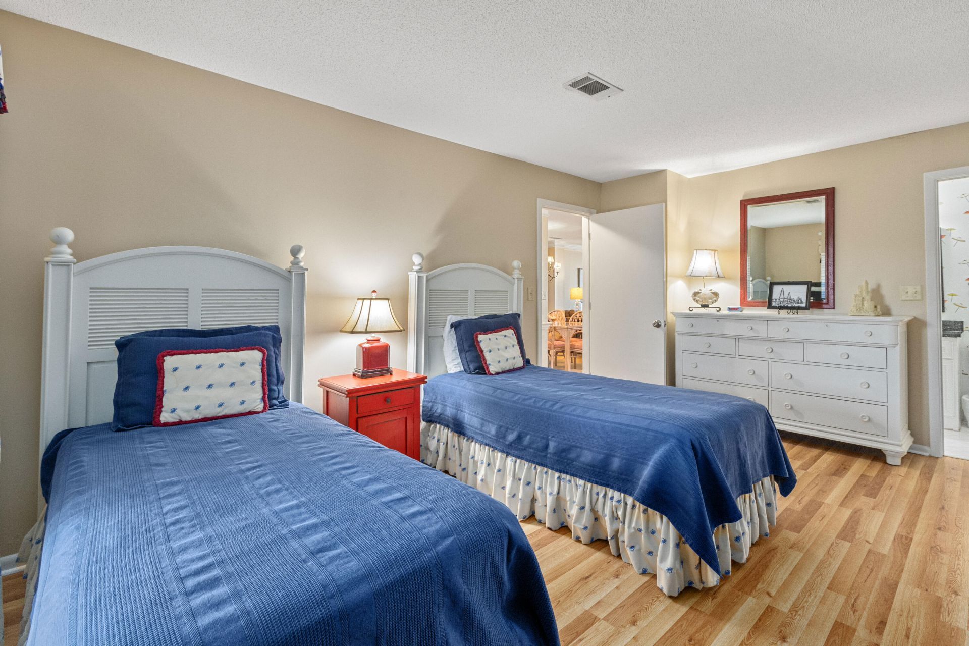 8000 Palmetto Photo 21