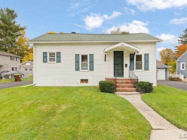 320 Budlong , Adrian, MI 49221