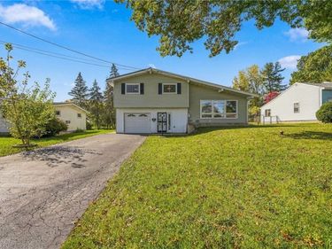 99 Volney Drive , Syracuse, NY 13212