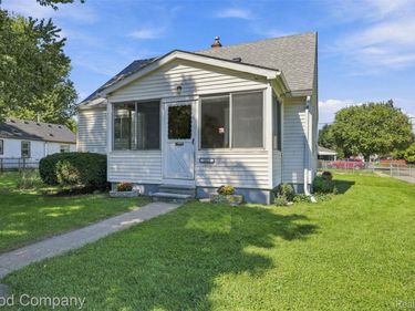 1645 E Evelyn Avenue , Hazel Park, Mi 48030