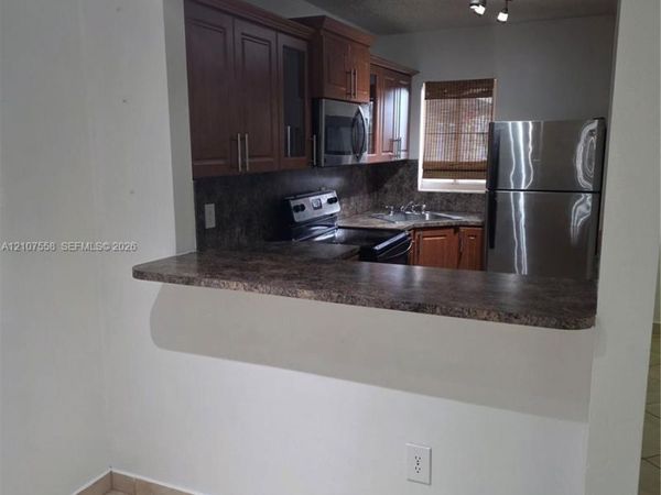 Unit 208, Hialeah, FL 33016