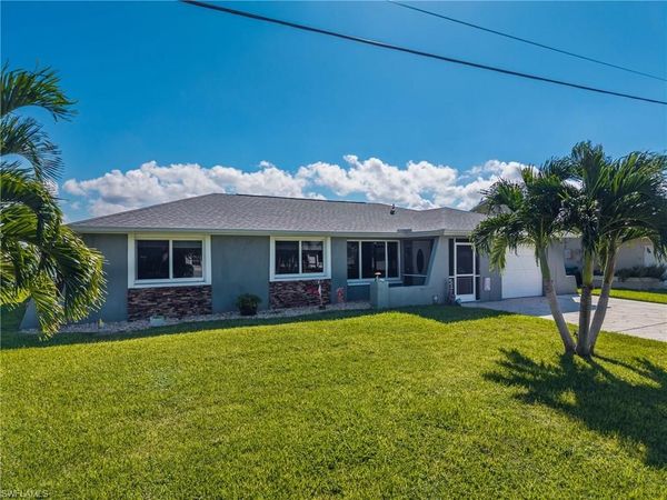 15 SE 10th AVE , CAPE CORAL, FL 33990