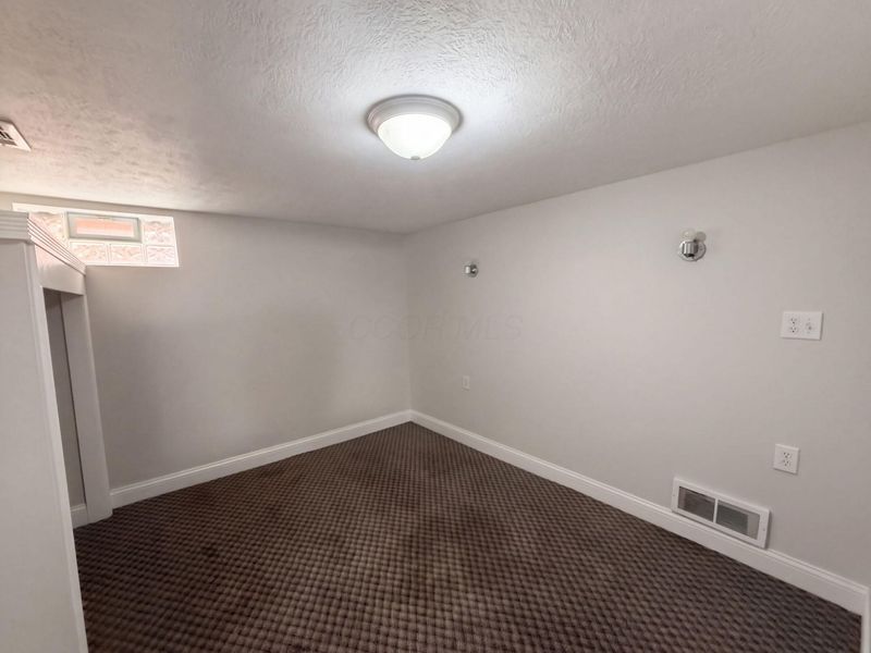 2790 Azelda Street , Columbus, OH 43211 Photo 22