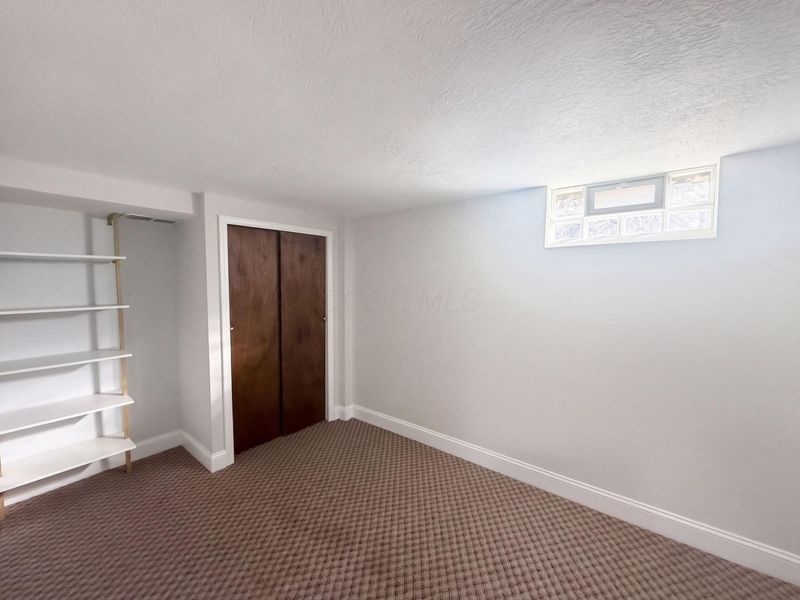 2790 Azelda Street , Columbus, OH 43211 Photo 24