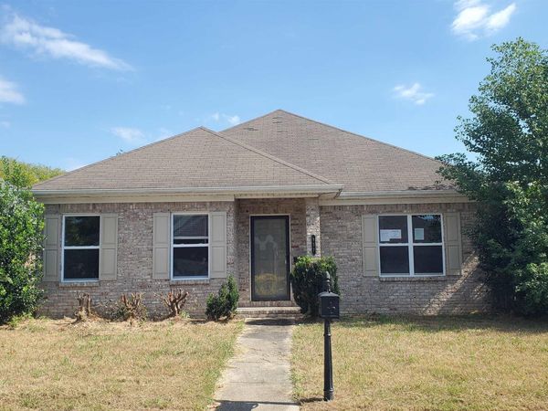937 Tracey Lane SW, Decatur, AL 35601