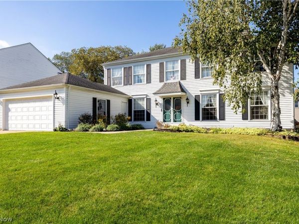 17880 N Inlet Drive , Strongsville, OH 44136