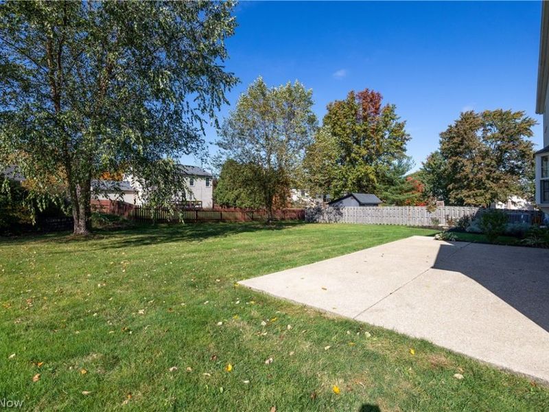 17880 N Inlet Drive, Strongsville, OH 44136 Photo 4
