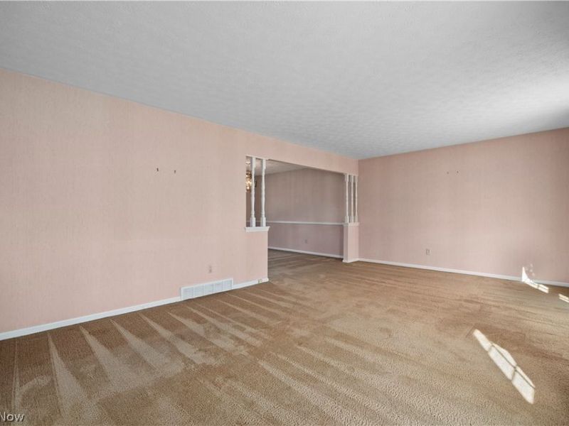 17880 N Inlet Drive, Strongsville, OH 44136 Photo 8