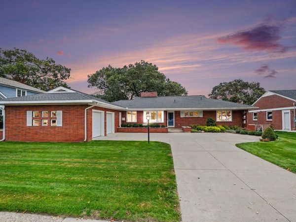 1645 Ruddiman Drive, Muskegon, MI 49445