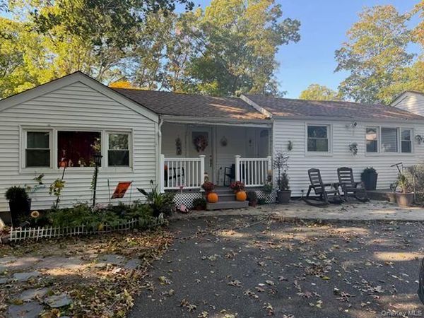 104 Lexington Avenue , Central Islip, NY 11722