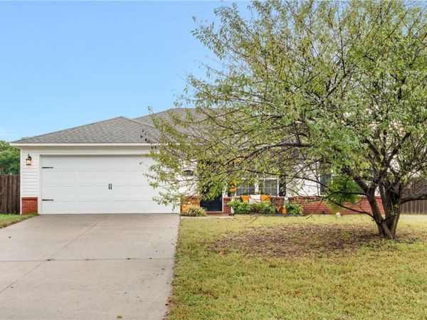 6730 Arrowhead Cove, Springdale, AR 72762