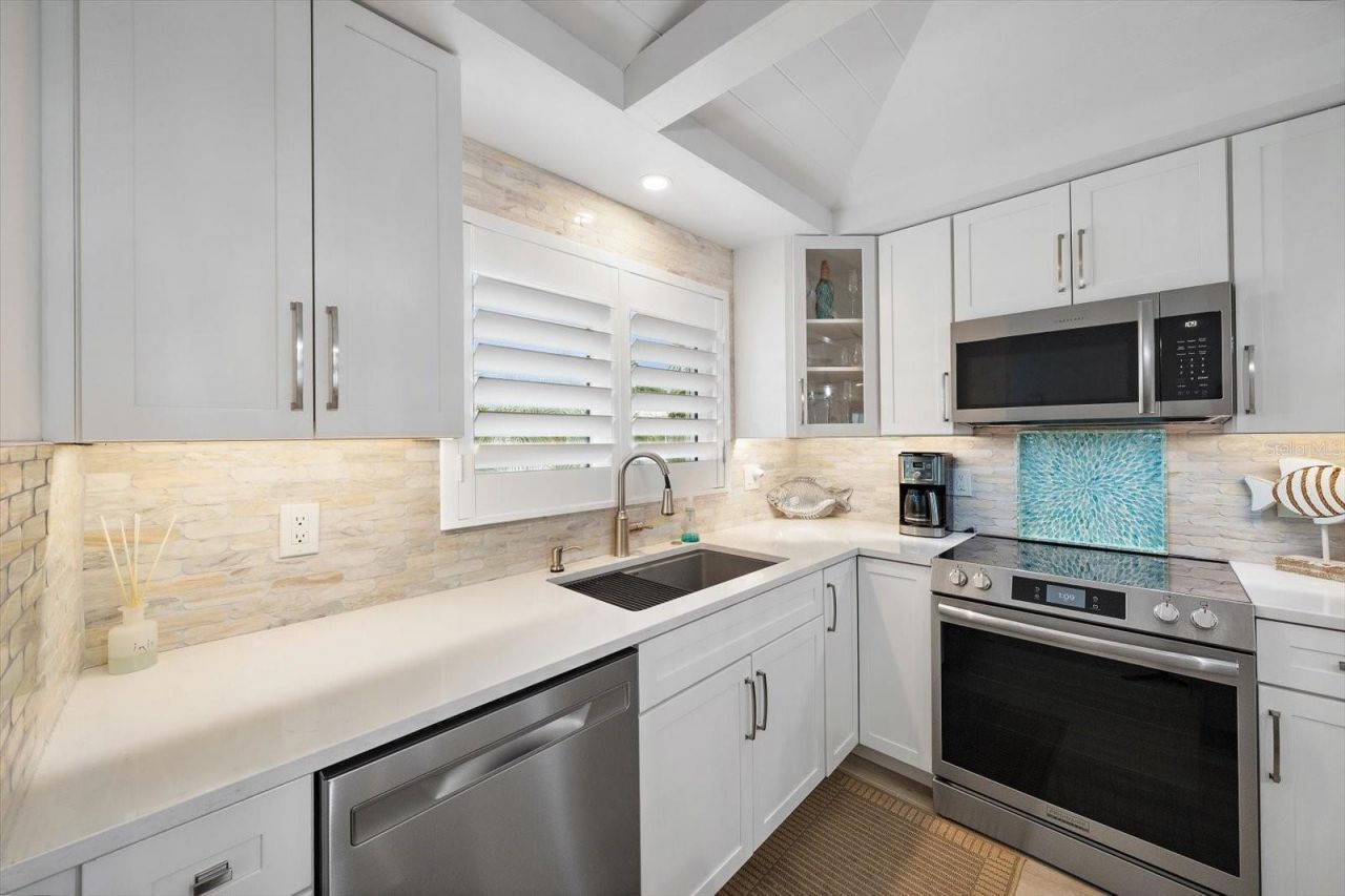 734 Spanish Drive N, Longboat Key, FL 34228 Photo