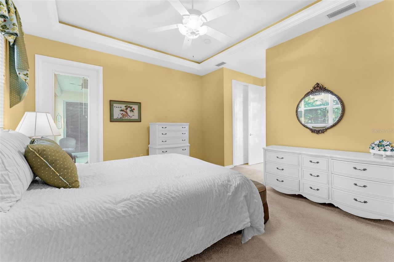 2524 Jefferson Circle , Sarasota, FL 34239 Photo