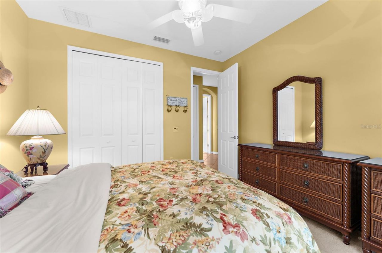2524 Jefferson Circle , Sarasota, FL 34239 Photo
