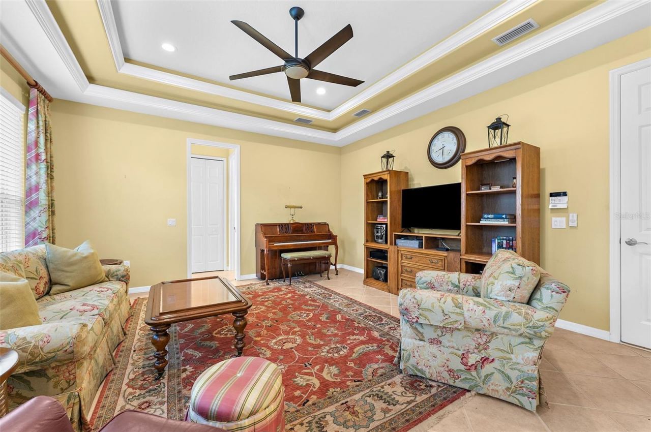 2524 Jefferson Circle , Sarasota, FL 34239 Photo