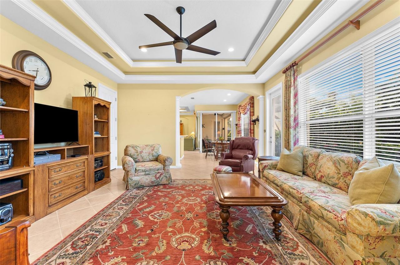 2524 Jefferson Circle , Sarasota, FL 34239 Photo
