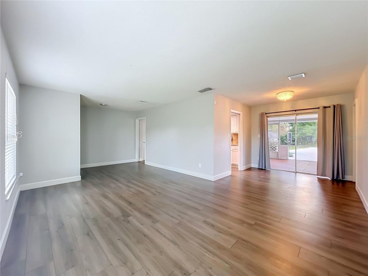 408 Maid Of The Mist Drive, Fern Park, FL 32730 Photo