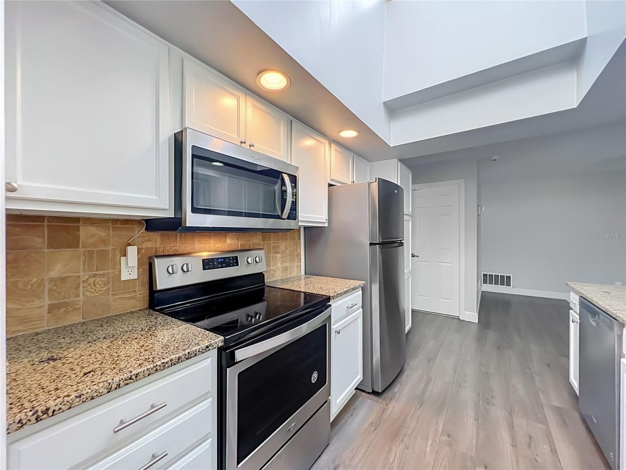 408 Maid Of The Mist Drive, Fern Park, FL 32730 Photo