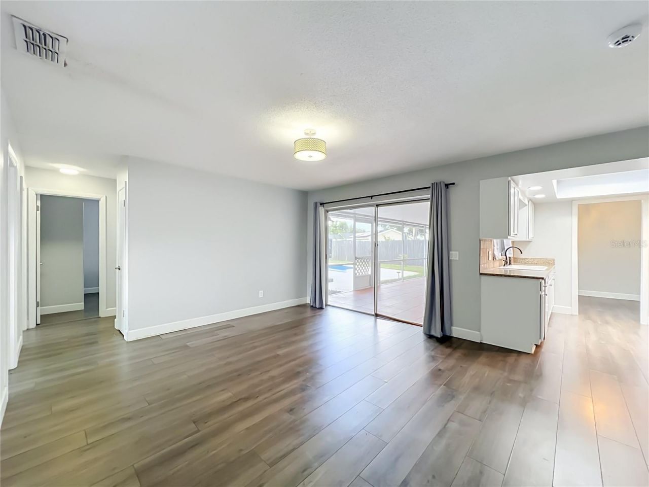 408 Maid Of The Mist Drive, Fern Park, FL 32730 Photo