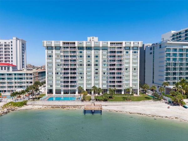 675 S GULFVIEW BOULEVARD , Unit PH4, CLEARWATER BEACH, FL 33767