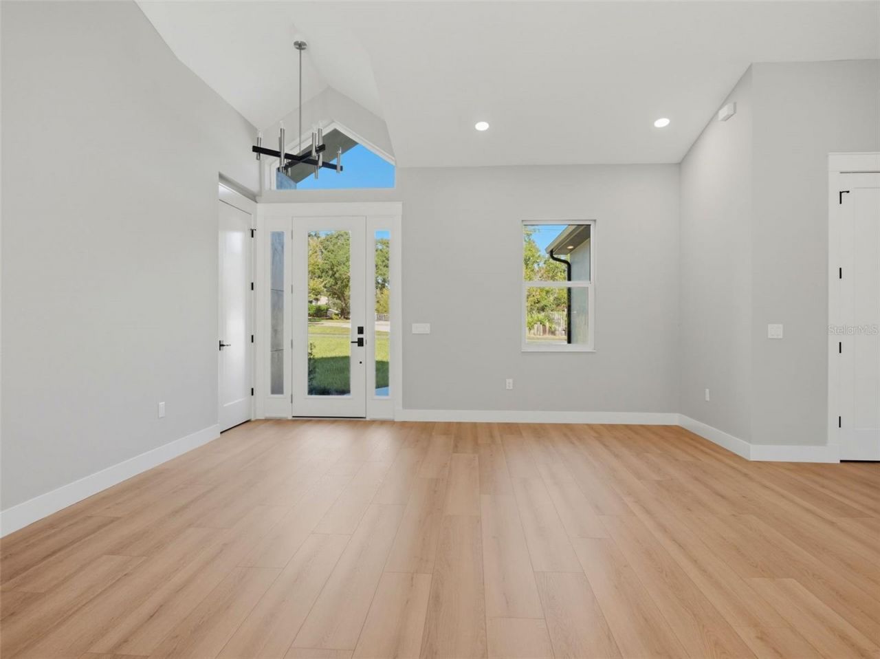 11250 Humber Road, Weeki Wachee, FL 34614 Photo