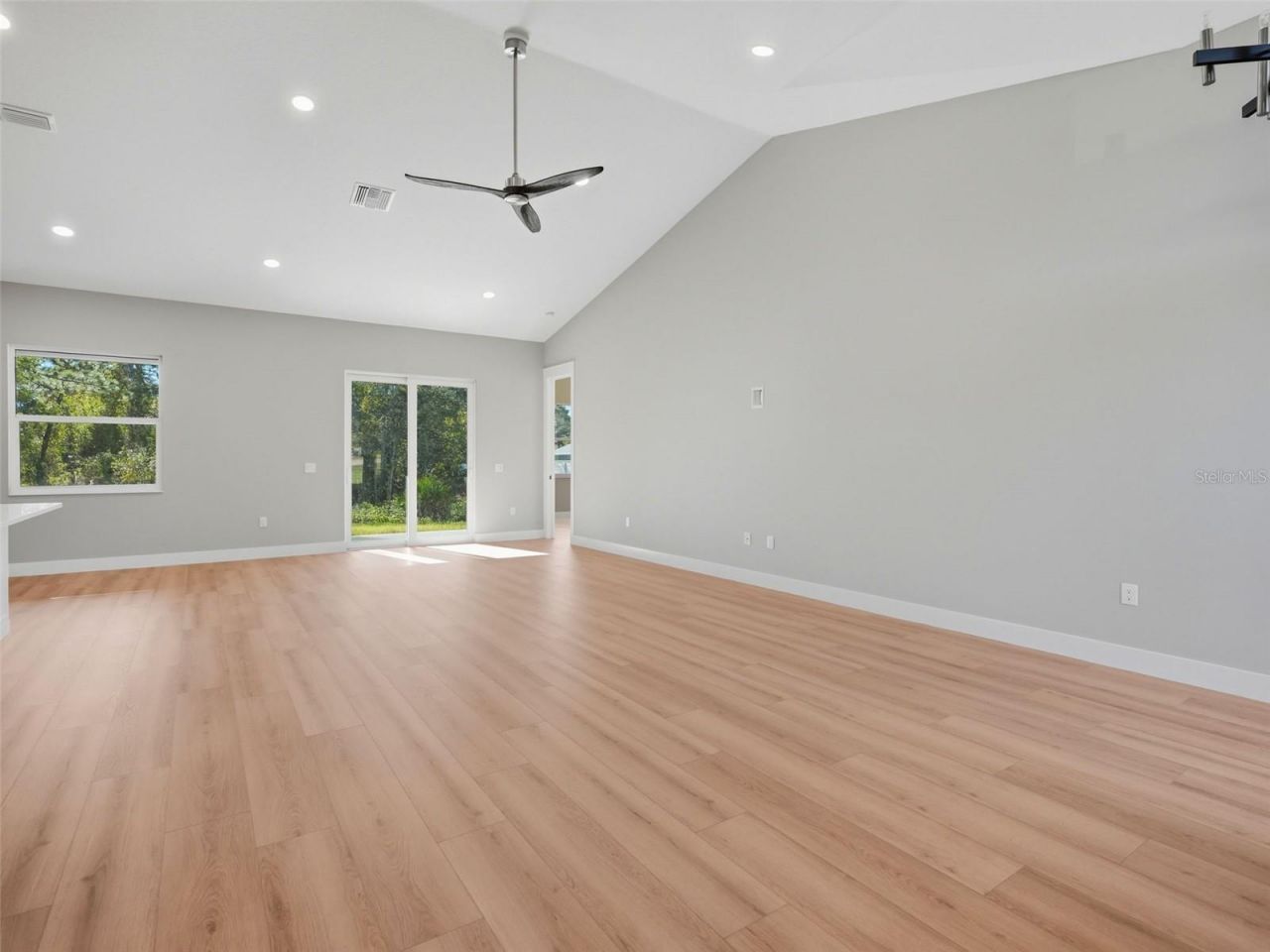 11250 Humber Road, Weeki Wachee, FL 34614 Photo