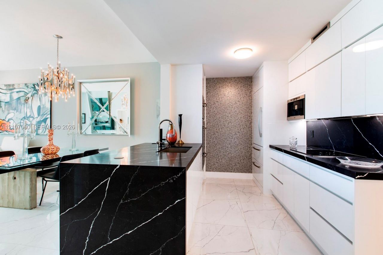 50 S Pointe Dr , Unit 610, Miami Beach, FL 33139 Photo
