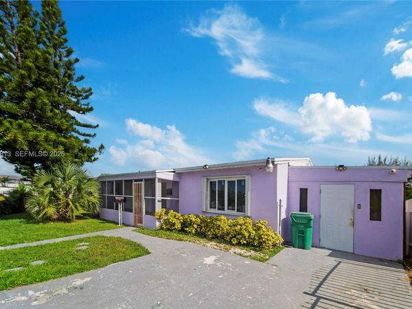 Miami Gardens, FL 33056