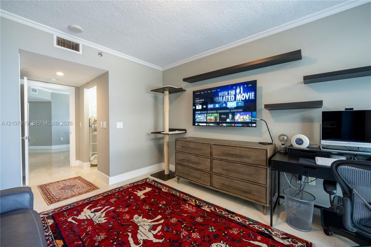 8925 E Collins Ave , Unit 6E, Surfside, FL 33154 Photo