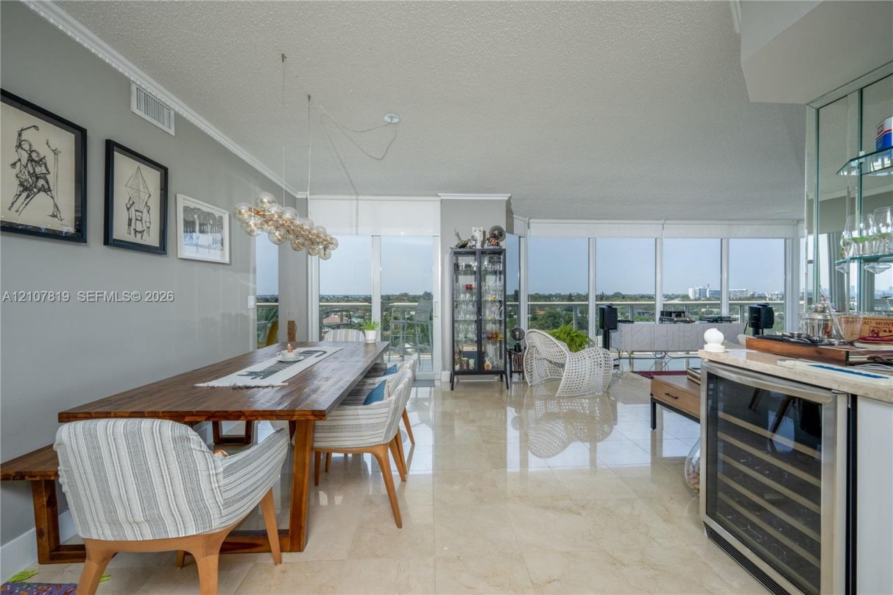 8925 E Collins Ave , Unit 6E, Surfside, FL 33154 Photo