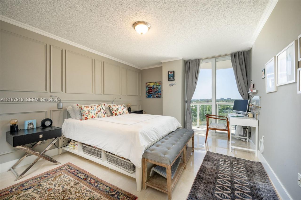 8925 E Collins Ave , Unit 6E, Surfside, FL 33154 Photo