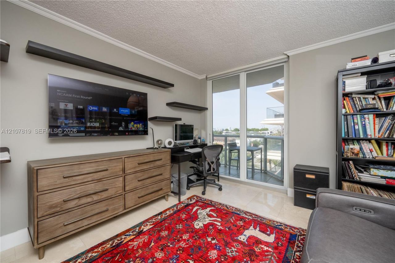8925 E Collins Ave , Unit 6E, Surfside, FL 33154 Photo