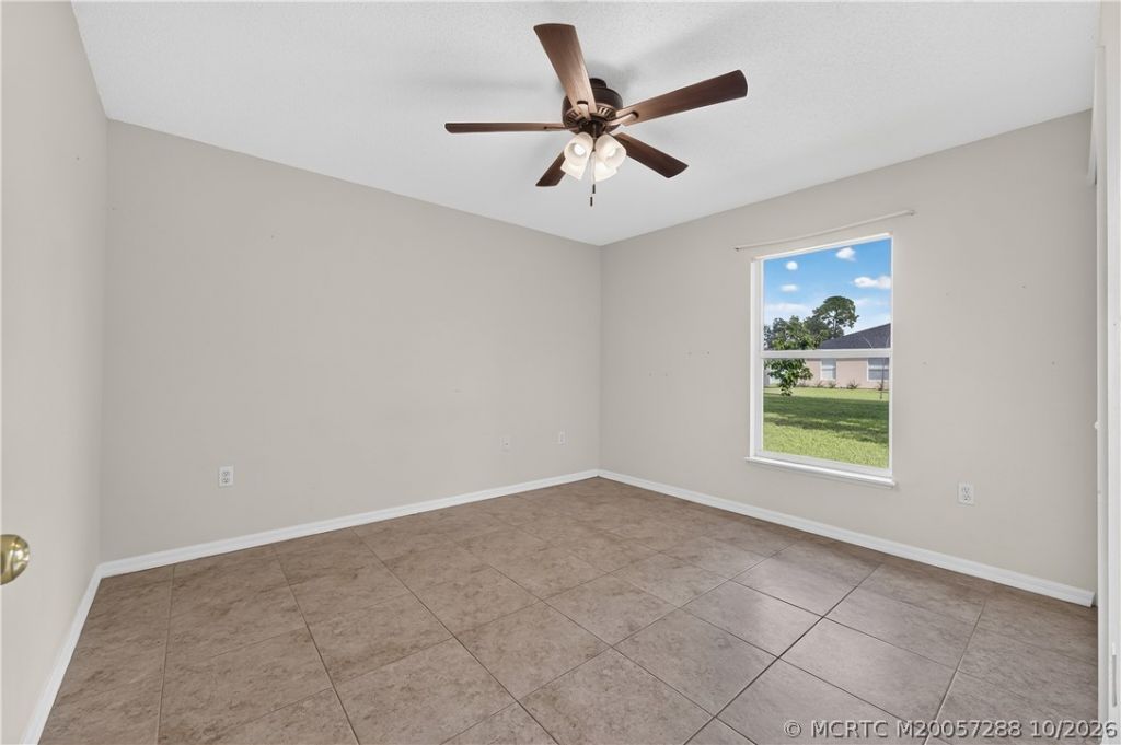 1833 SW Lofgren Avenue , Port Saint Lucie, FL 34953 Photo