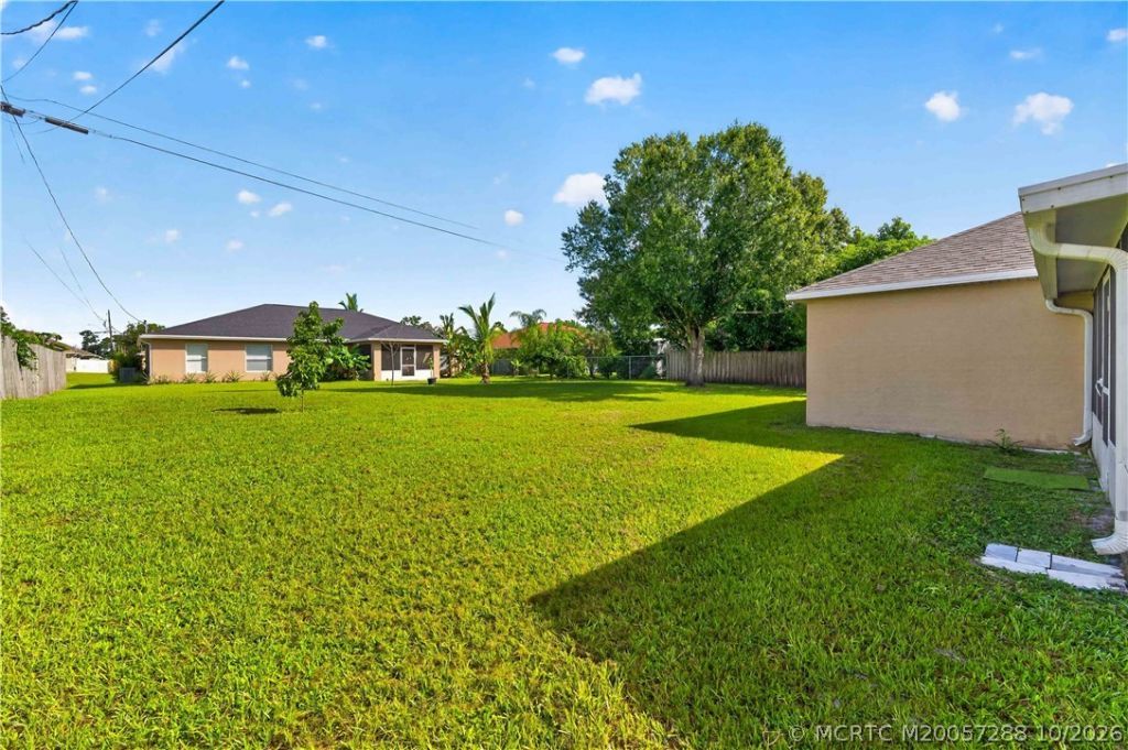 1833 SW Lofgren Avenue , Port Saint Lucie, FL 34953 Photo