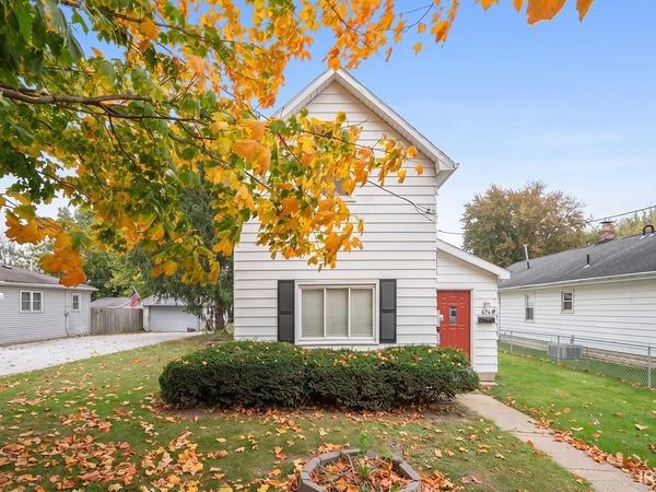 628 W WOODLAND Avenue, Kokomo, IN 46902