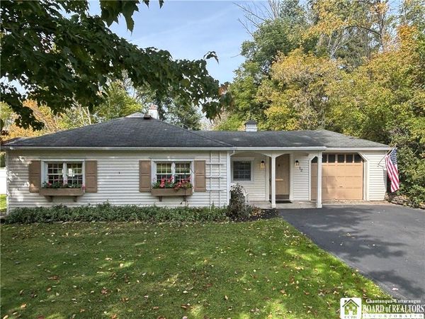 12 Meadowbrook Court , Wellsville, NY 14895