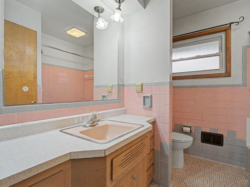 8070 Hopewell, Cincinnati, OH 45242 Photo 22