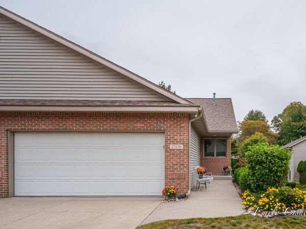 17570 Park Pl Circle, Spring Lake, MI 49456