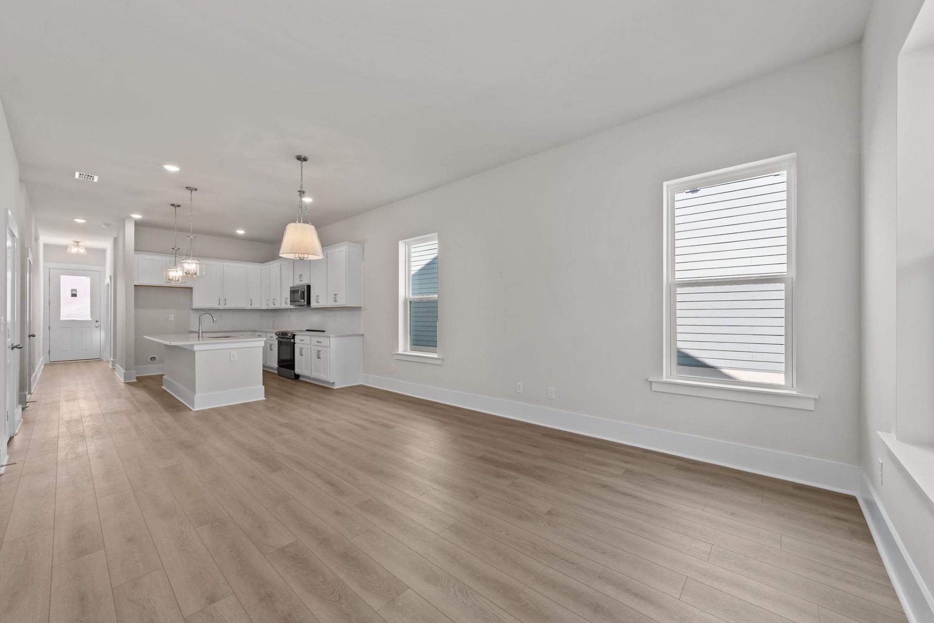 552 Waters Edge Dr.  Photo 15