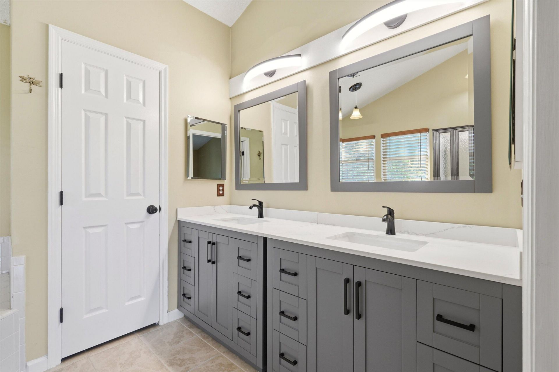 1406 Diamond Boulevard Photo 31