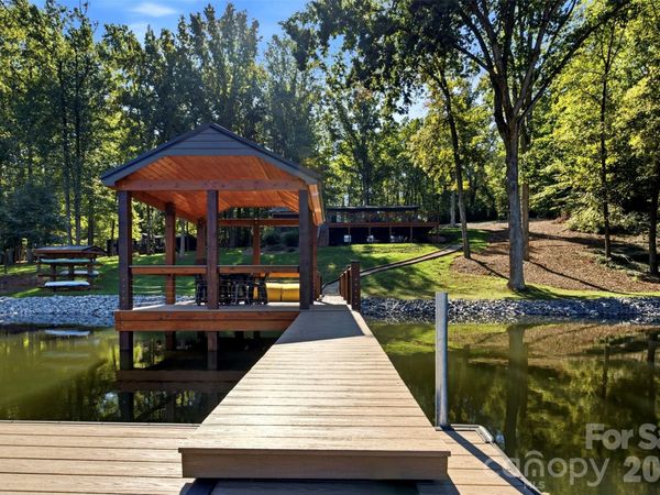128 Wickford Lane , Mooresville, NC 28117